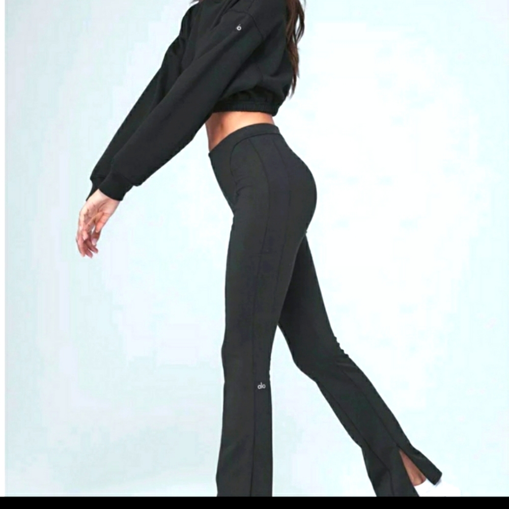 Alo yoga pants